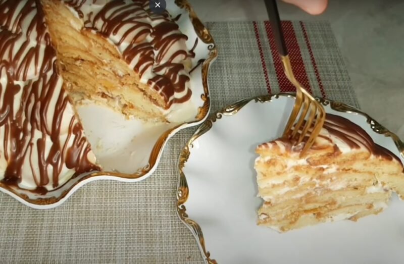 Красиво и вкусно! Обалденный рецепт сметанного торта "Черепаха"